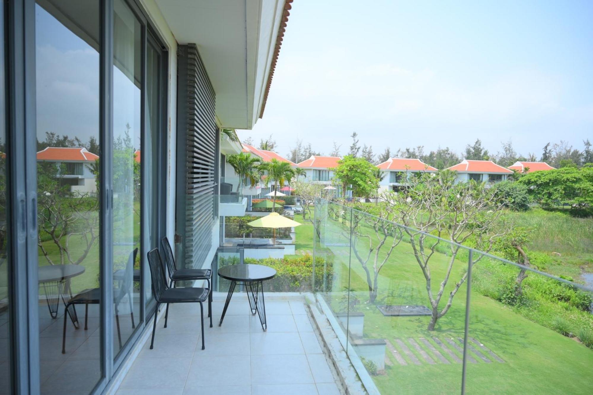 Memories Holiday Beach Villa Da Nang Buitenkant foto