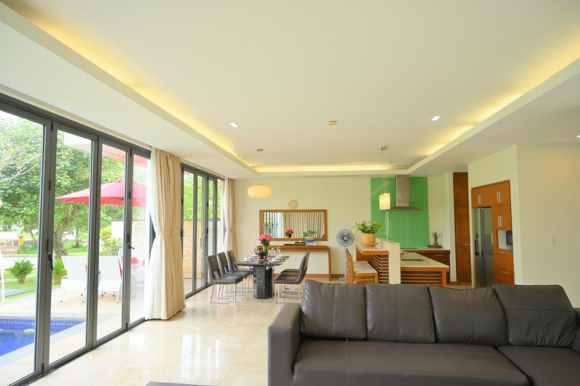 Memories Holiday Beach Villa Da Nang Buitenkant foto
