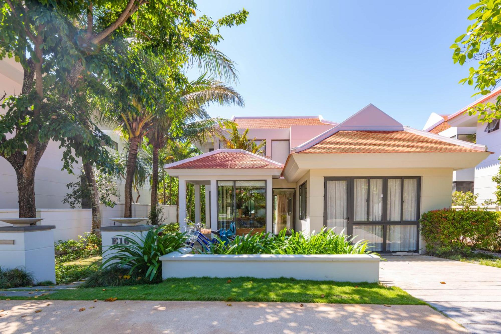 Memories Holiday Beach Villa Da Nang Buitenkant foto