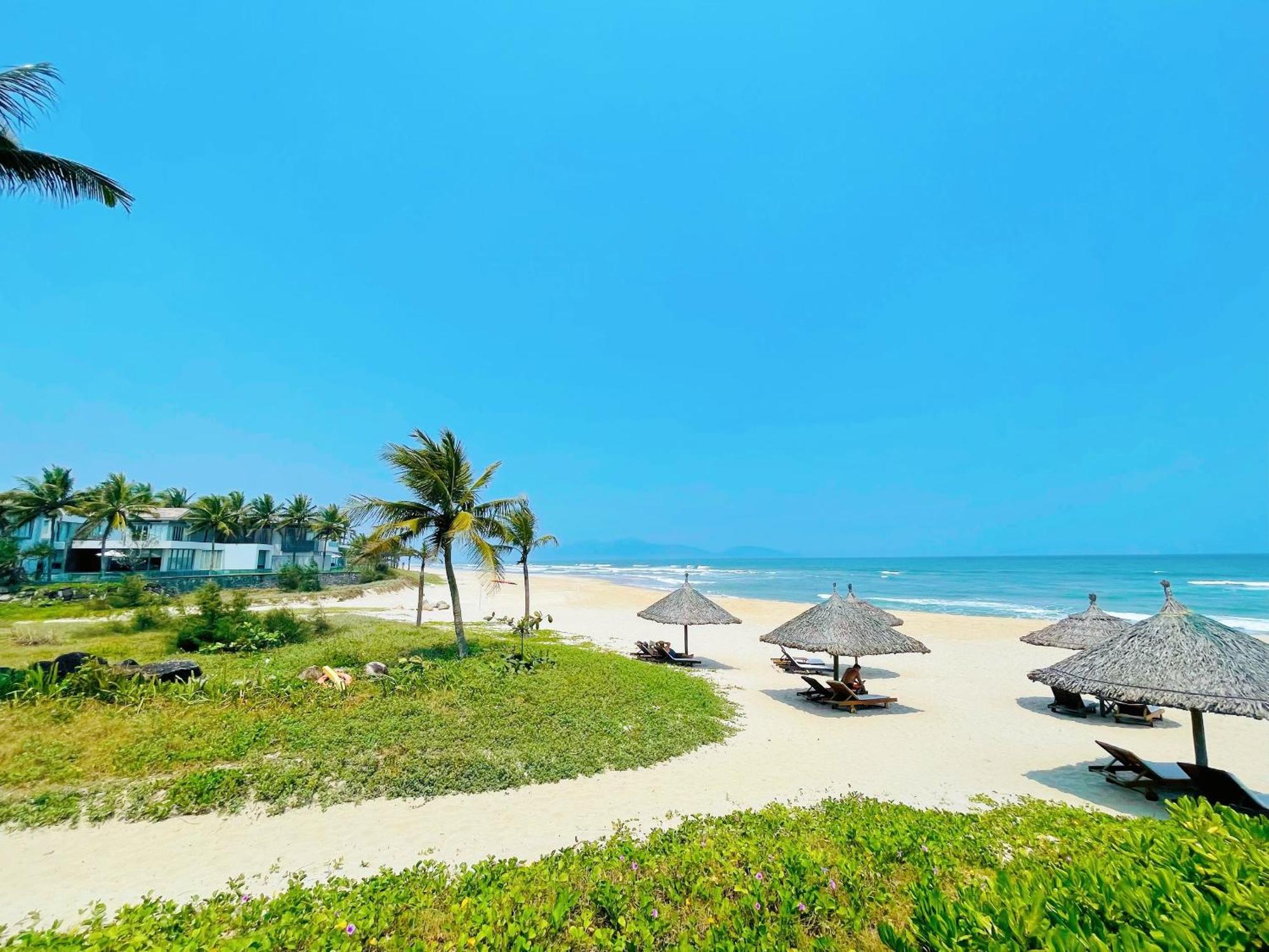 Memories Holiday Beach Villa Da Nang Buitenkant foto