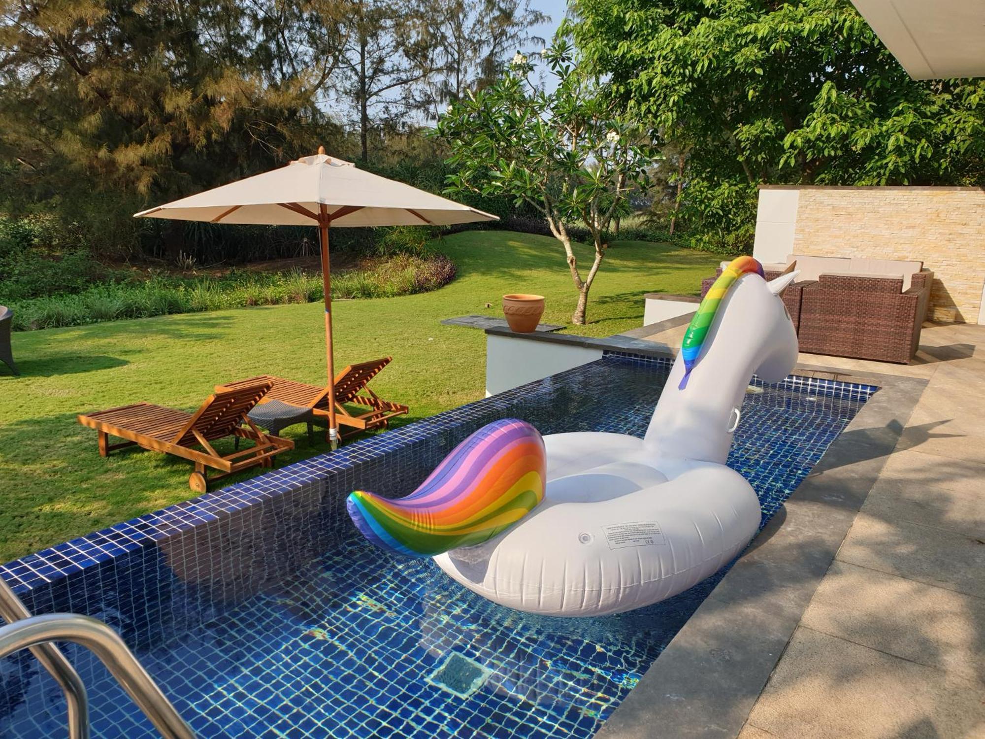 Memories Holiday Beach Villa Da Nang Buitenkant foto