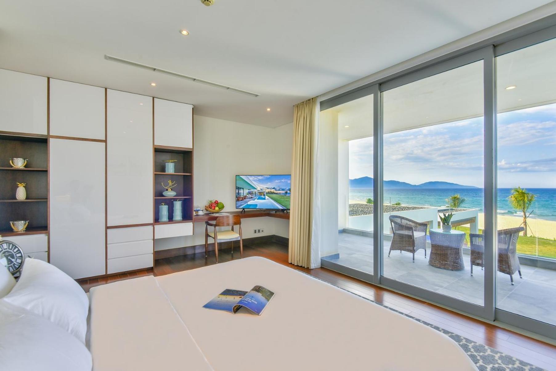 Memories Holiday Beach Villa Da Nang Buitenkant foto